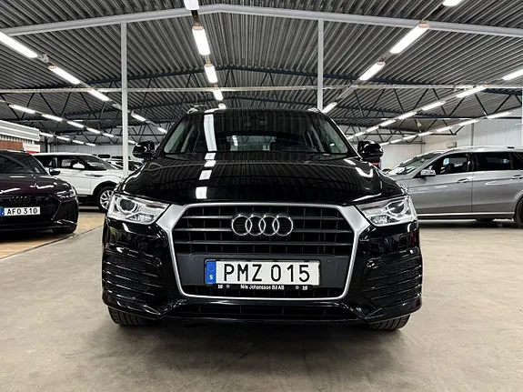 Audi Q3 2018 photo 2