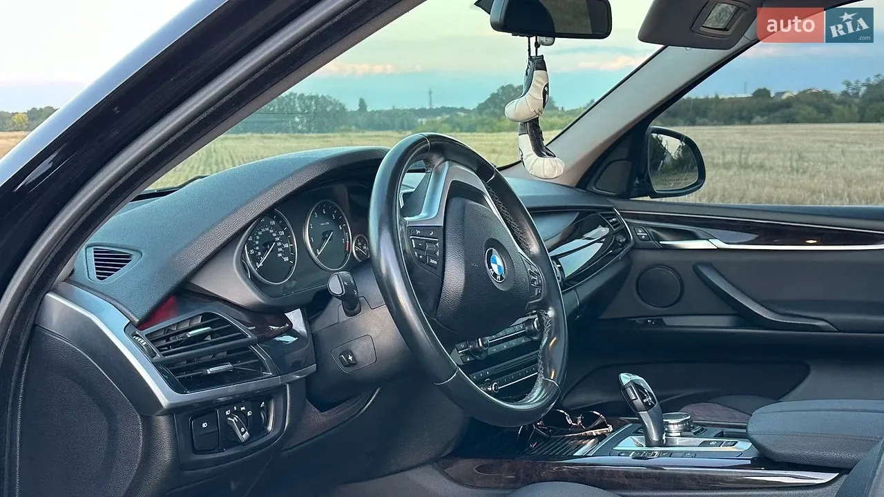 BMW X5 2015 photo 5