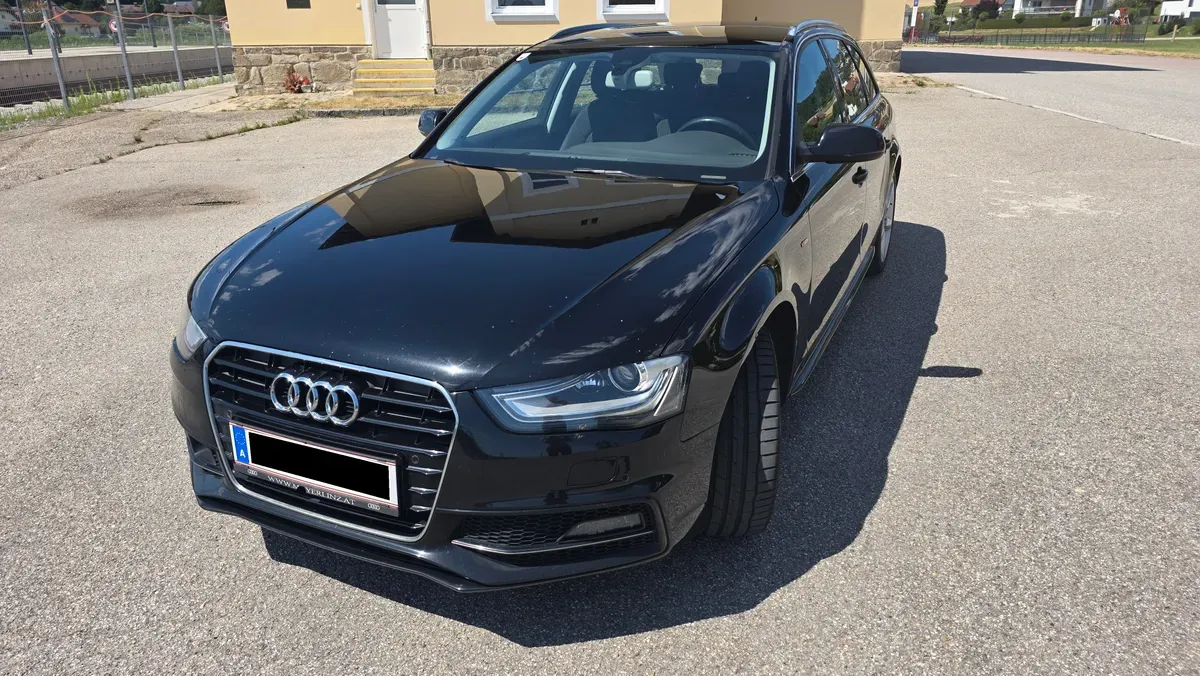 Audi A4 2014 photo 2