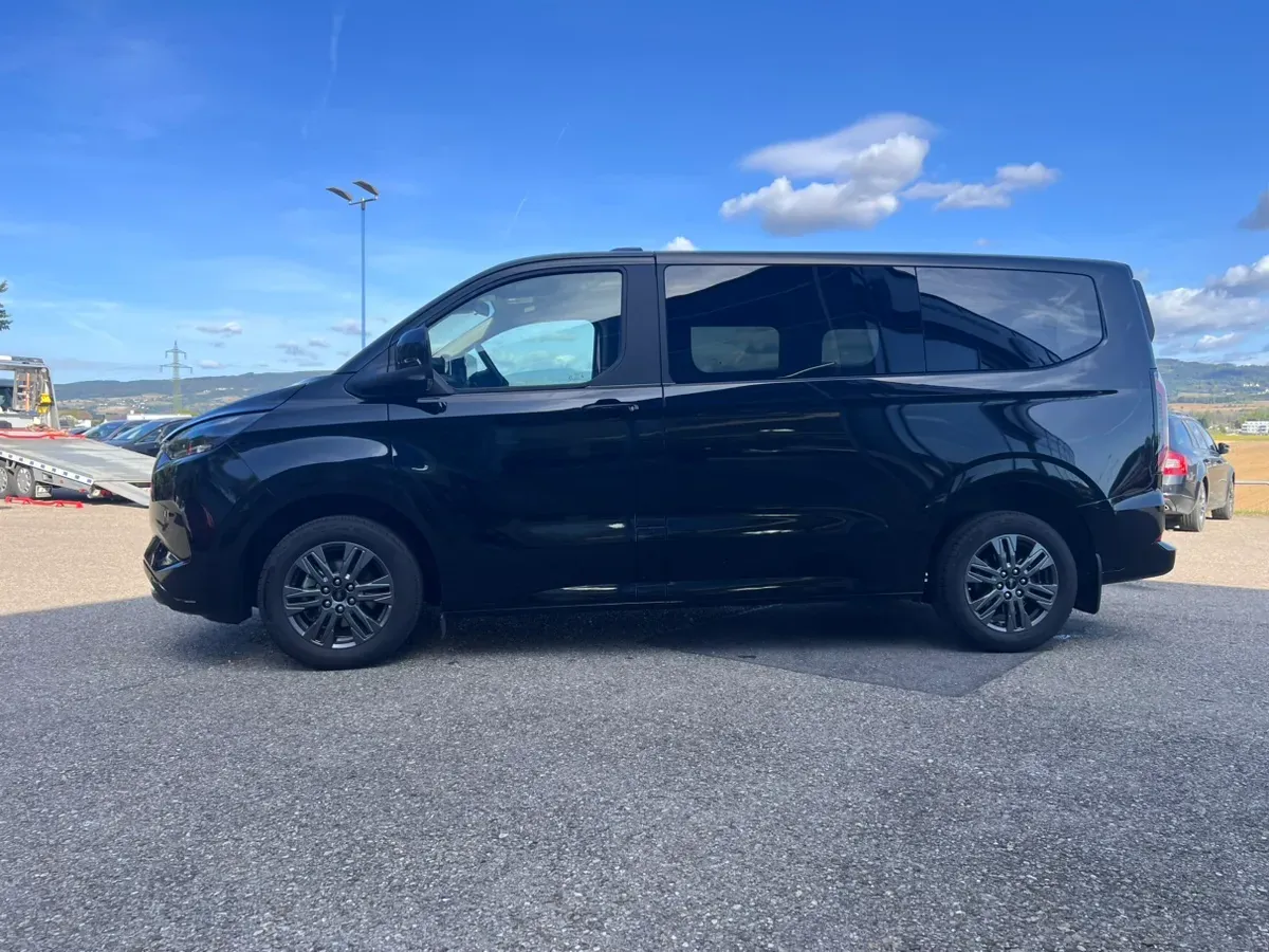 Ford Tourneo 2025 photo 2