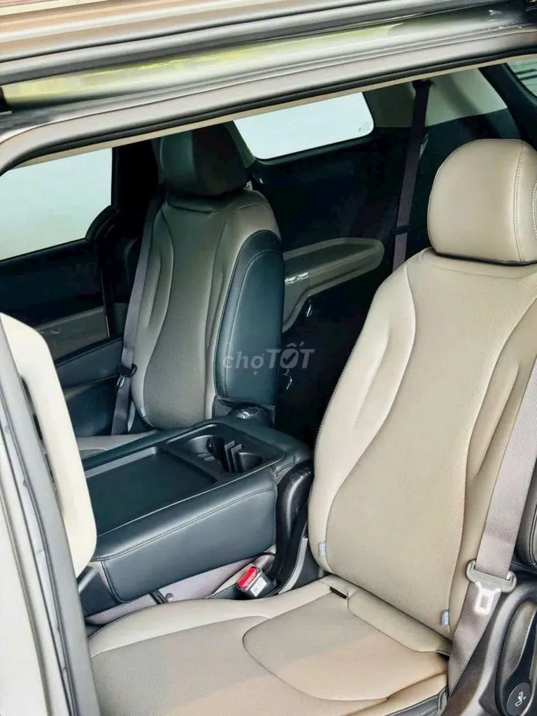 Kia Carnival 2025 photo 5