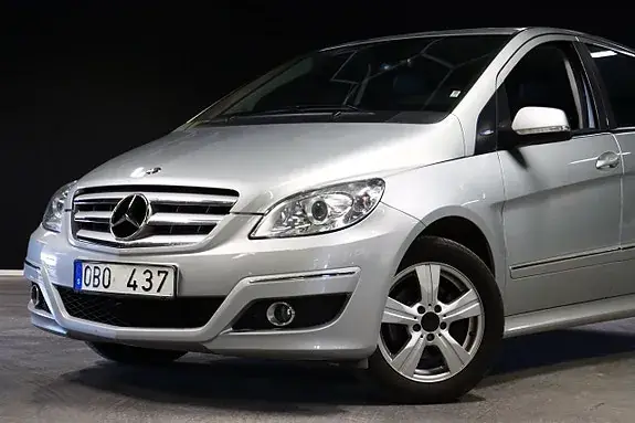 Mercedes-Benz B 180 2010 photo 4