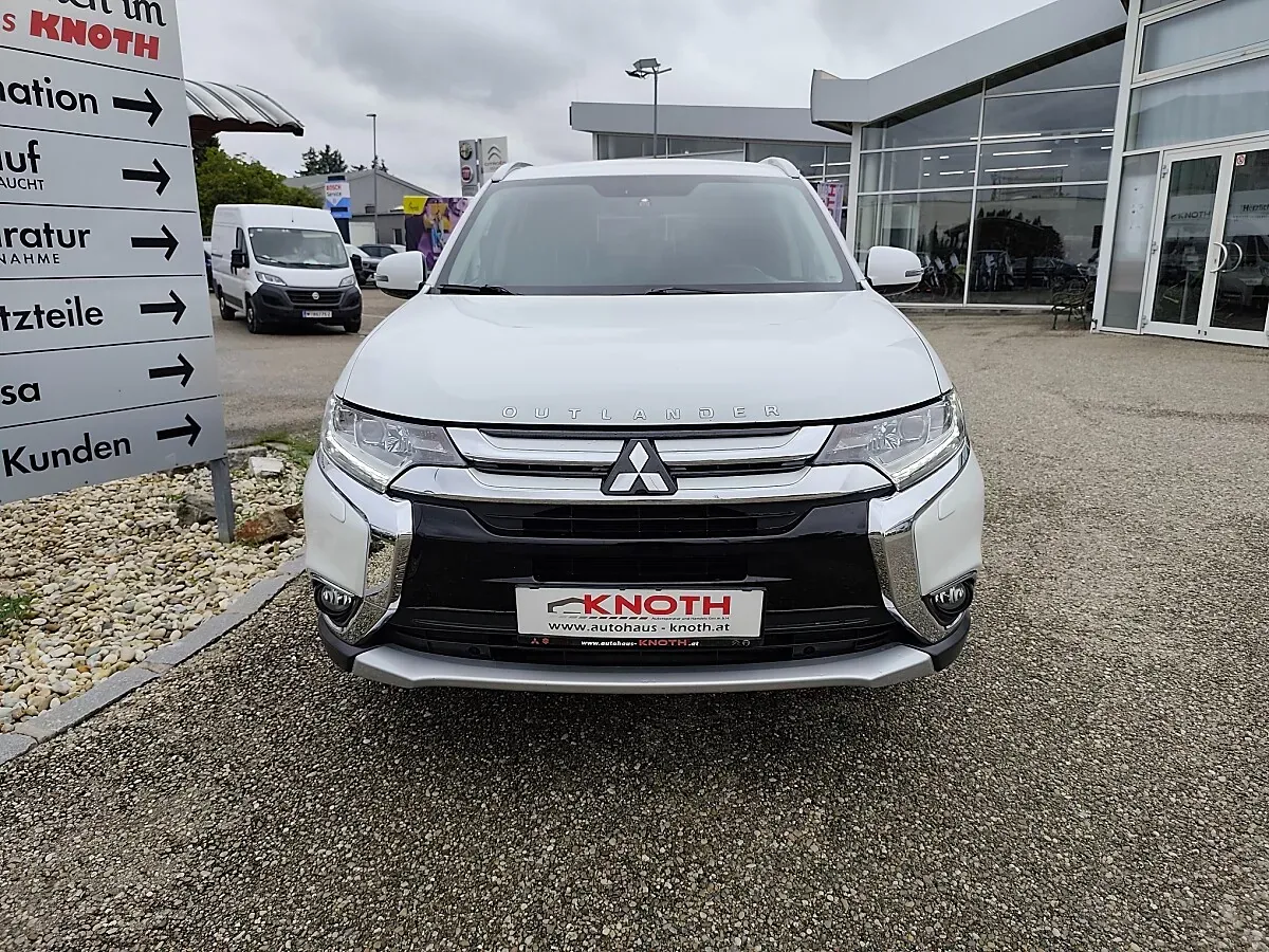 Mitsubishi Outlander 2016 photo 2