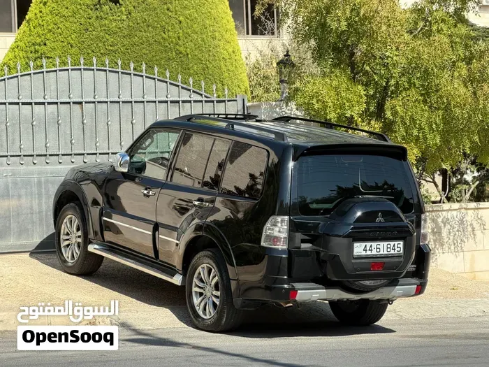 Mitsubishi Pajero 2016 photo 3