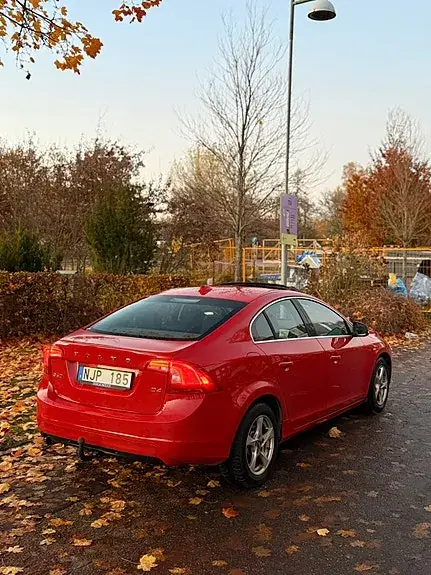 Volvo S60 2015 photo 3