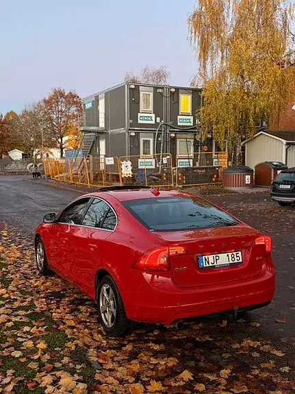 Volvo S60 2015 photo 4