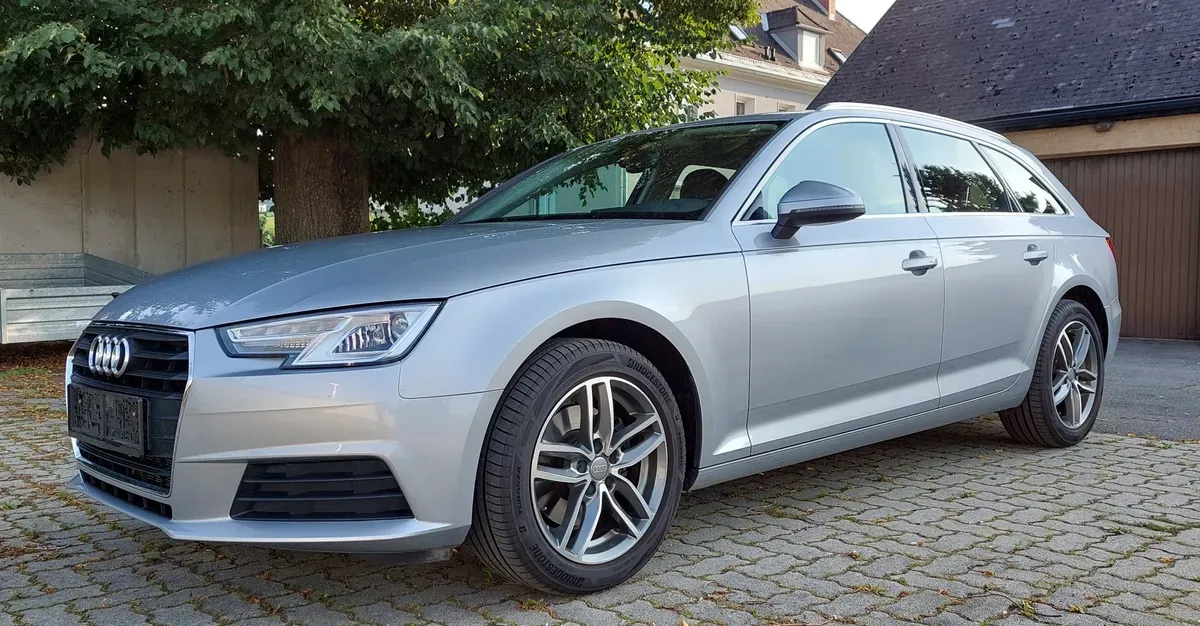 Audi A4 2015 photo 3