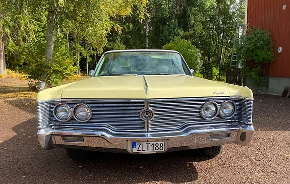 Chrysler Imperial 1968 photo 5