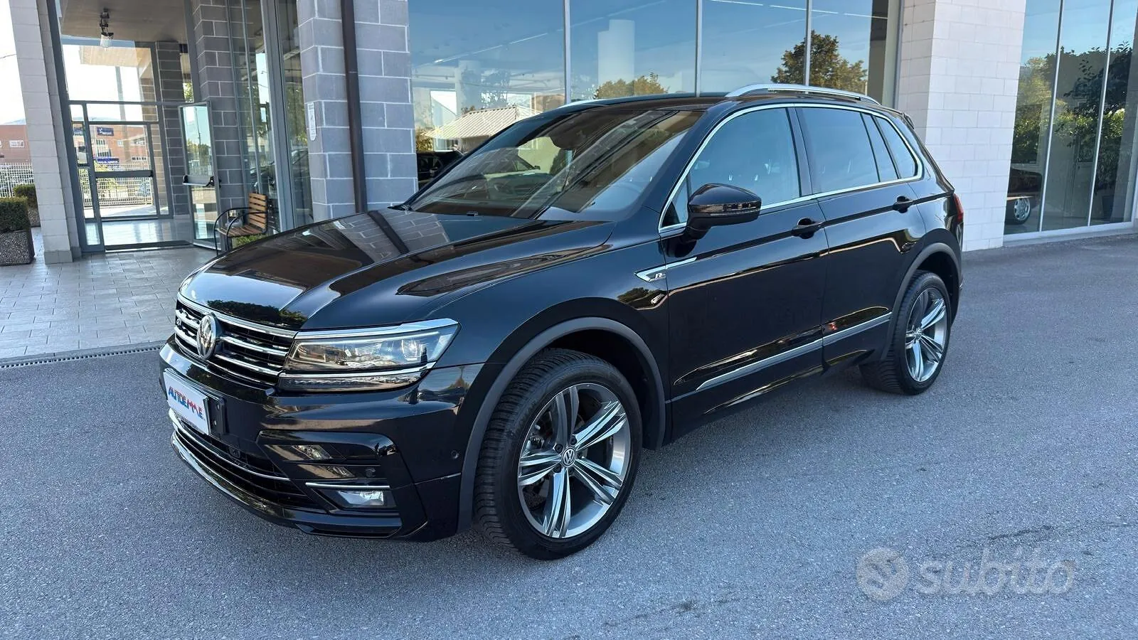 Volkswagen Tiguan 2018 photo 2