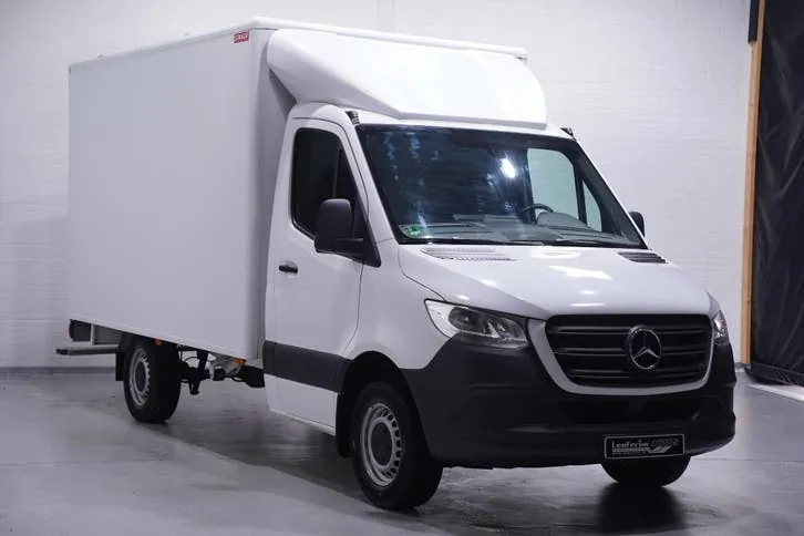 Mercedes-Benz Sprinter 2023 photo 2