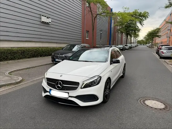 Mercedes-Benz A200 D