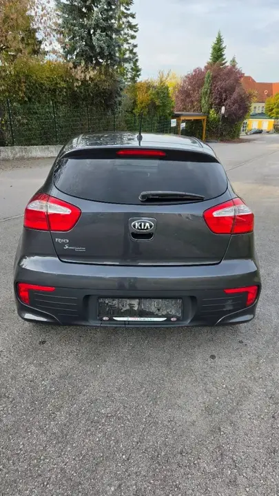 Kia Rio 2015 photo 3