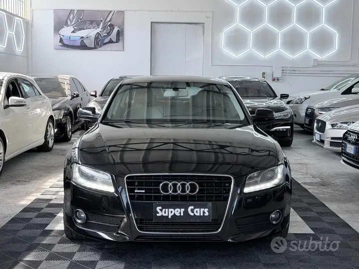 Audi A5 2010 photo 2
