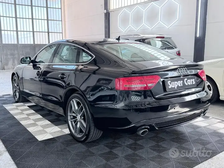 Audi A5 2010 photo 4