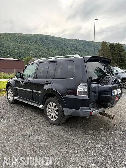 Mitsubishi Pajero 2007 photo 2