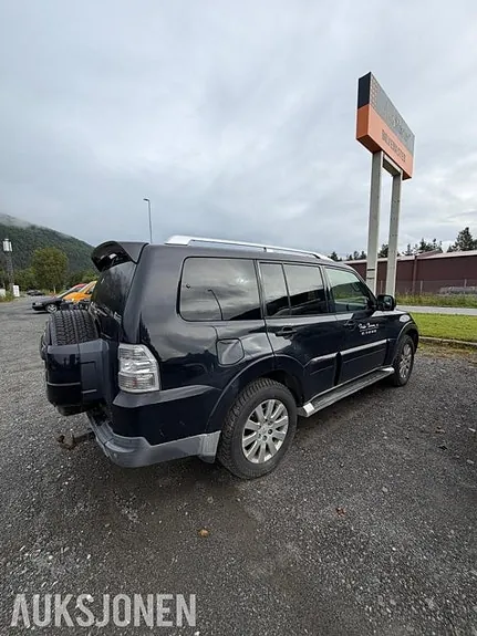 Mitsubishi Pajero 2007 photo 3