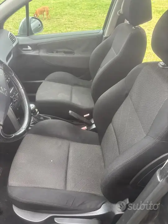 Peugeot 207 Sw 2007 photo 2