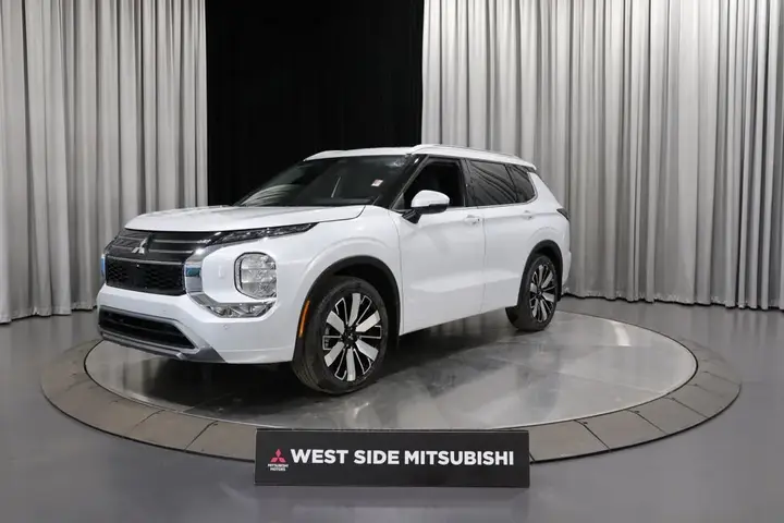 Mitsubishi Outlander 2026 photo 3
