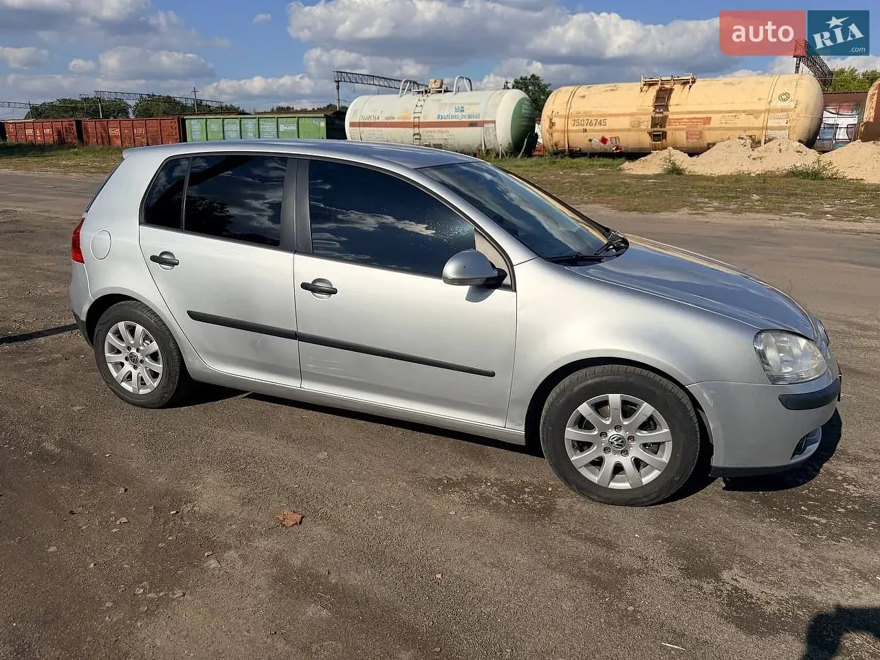 Volkswagen Golf 2004 photo 2