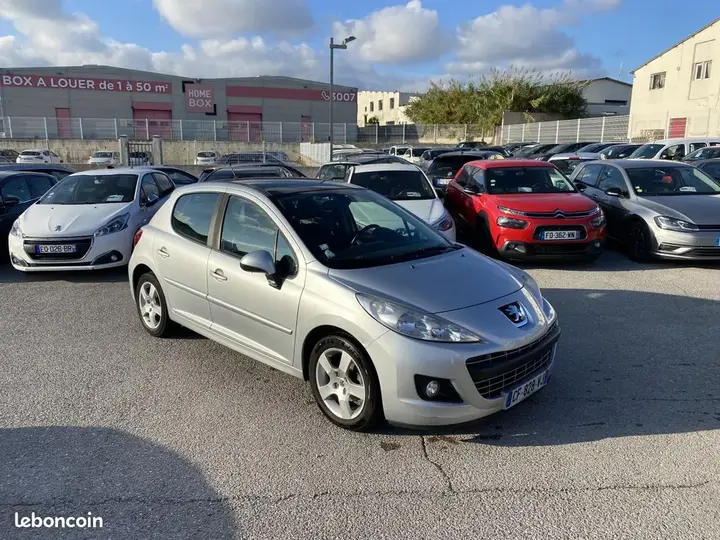Peugeot 207 2012 photo 2