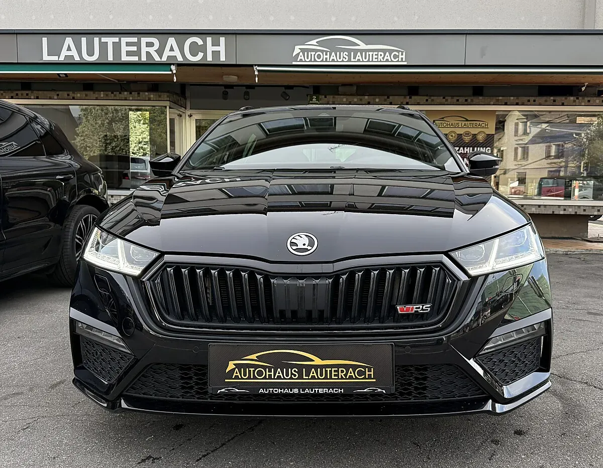 Skoda Octavia 2023 photo 2