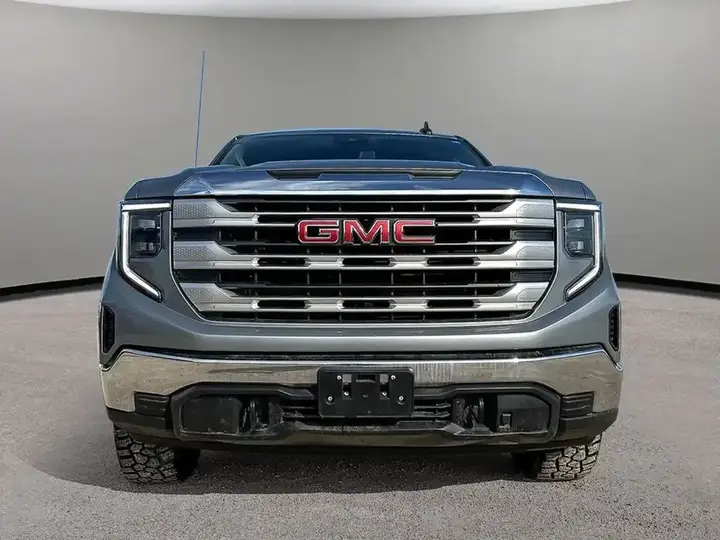 GMC Sierra 1500 2023 photo 3
