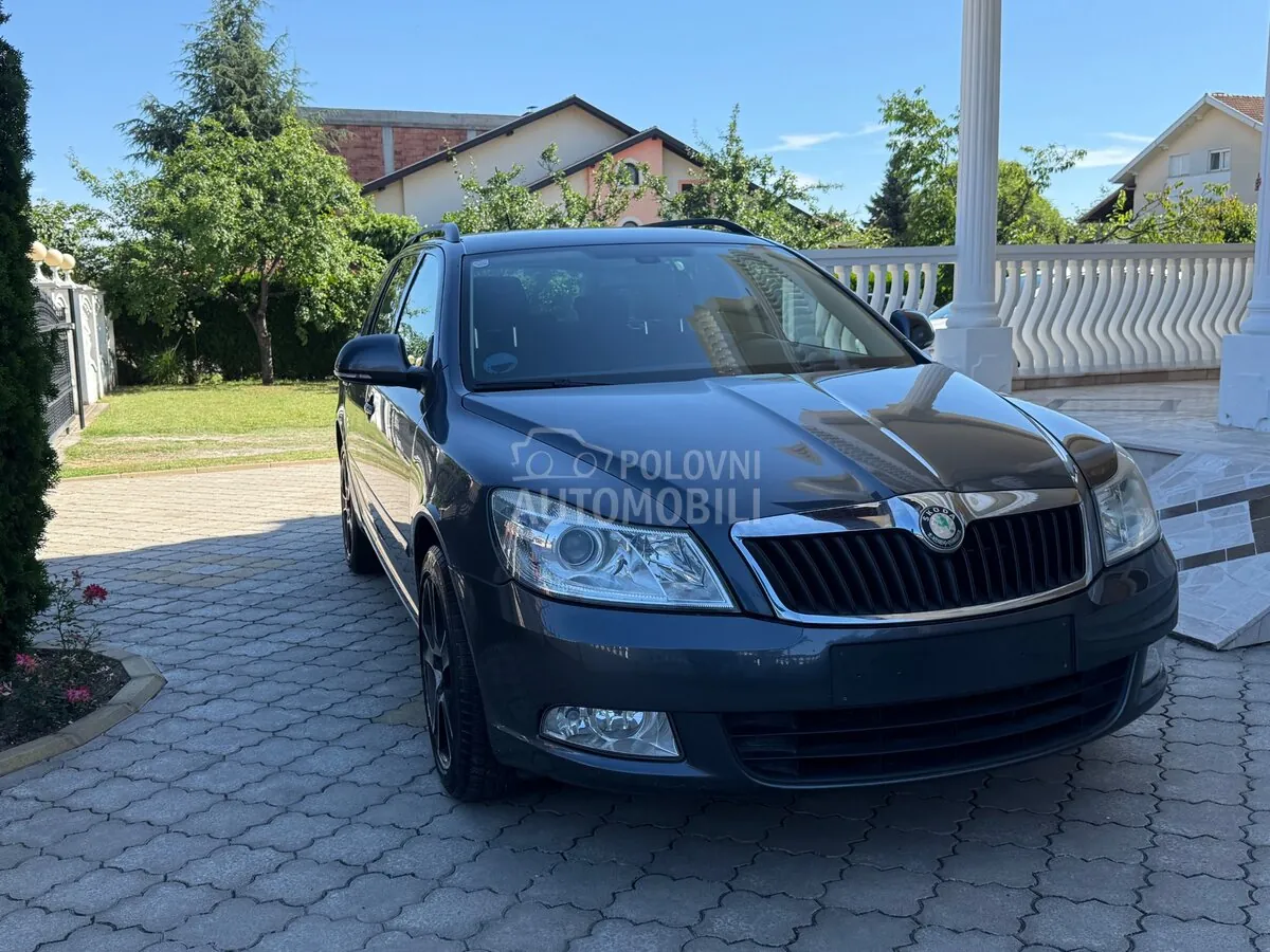 Skoda Octavia 2009 photo 4