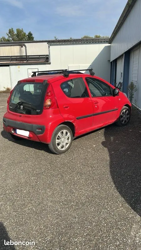 Peugeot 107 2009 photo 2