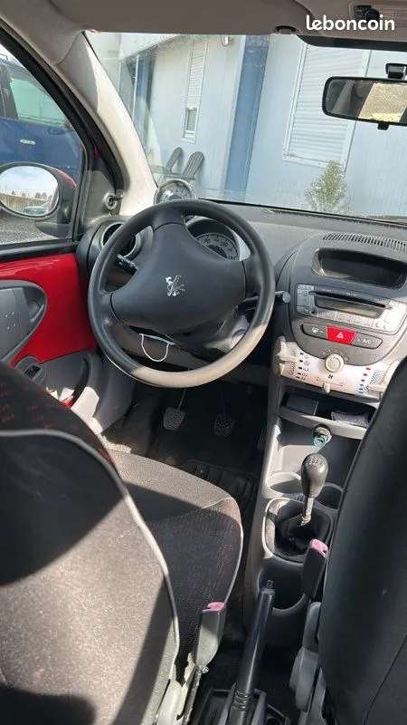 Peugeot 107 2009 photo 3