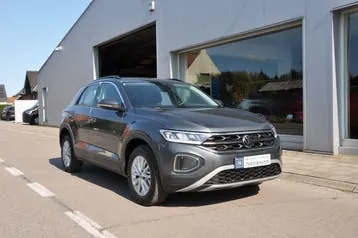 Volkswagen T-Roc 2022 photo 2