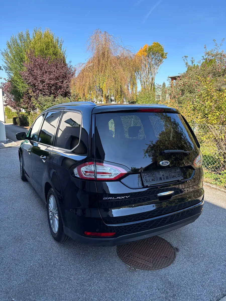 Ford Galaxy 2017 photo 2