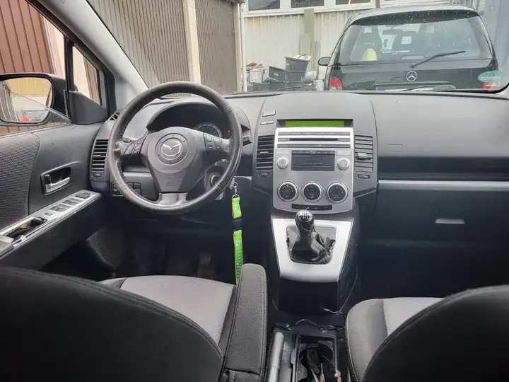 Mazda 5