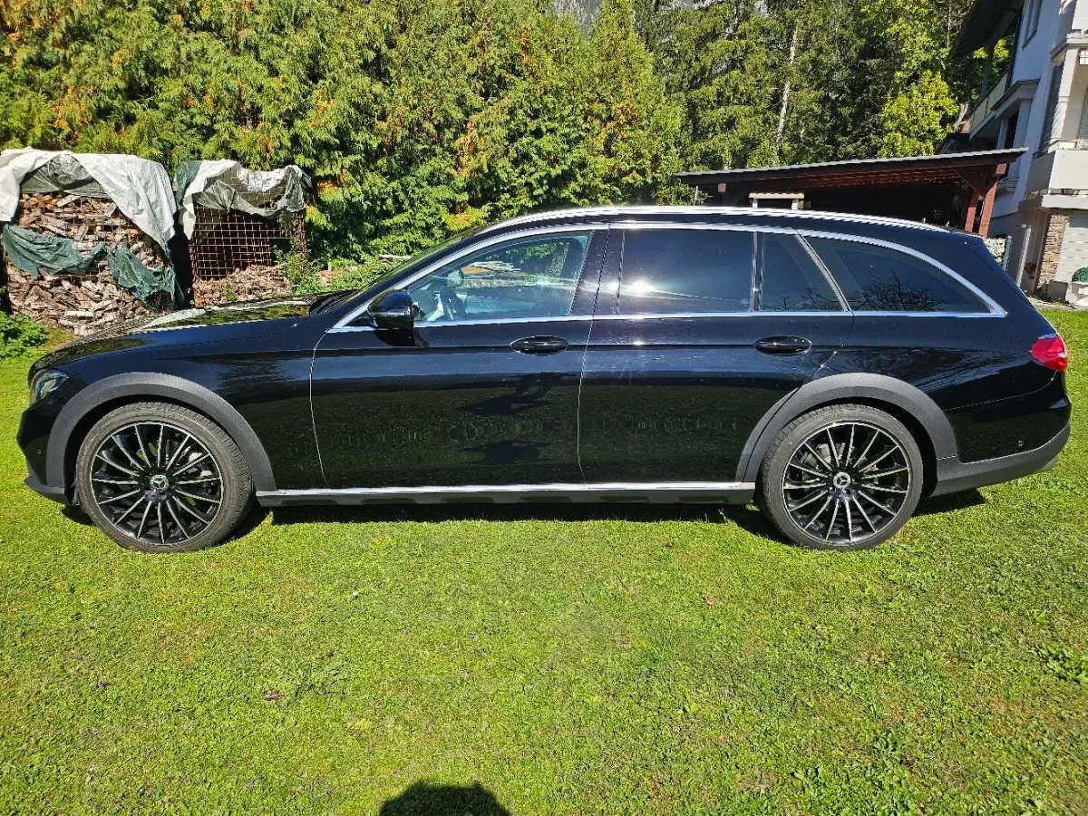 Mercedes-Benz E-Class 2019 photo 3