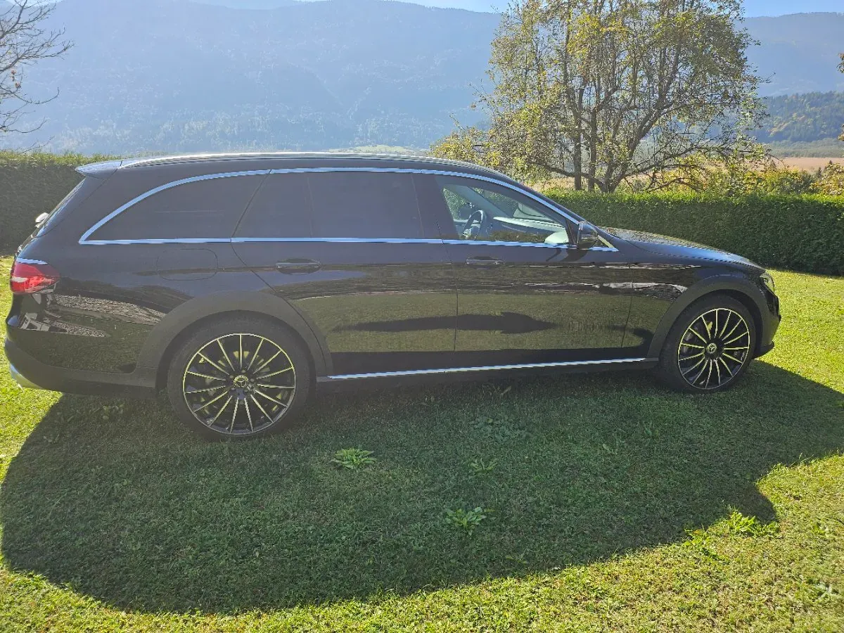 Mercedes-Benz E-Class 2019 photo 2
