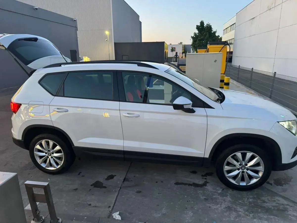 Seat Ateca 2017 photo 2