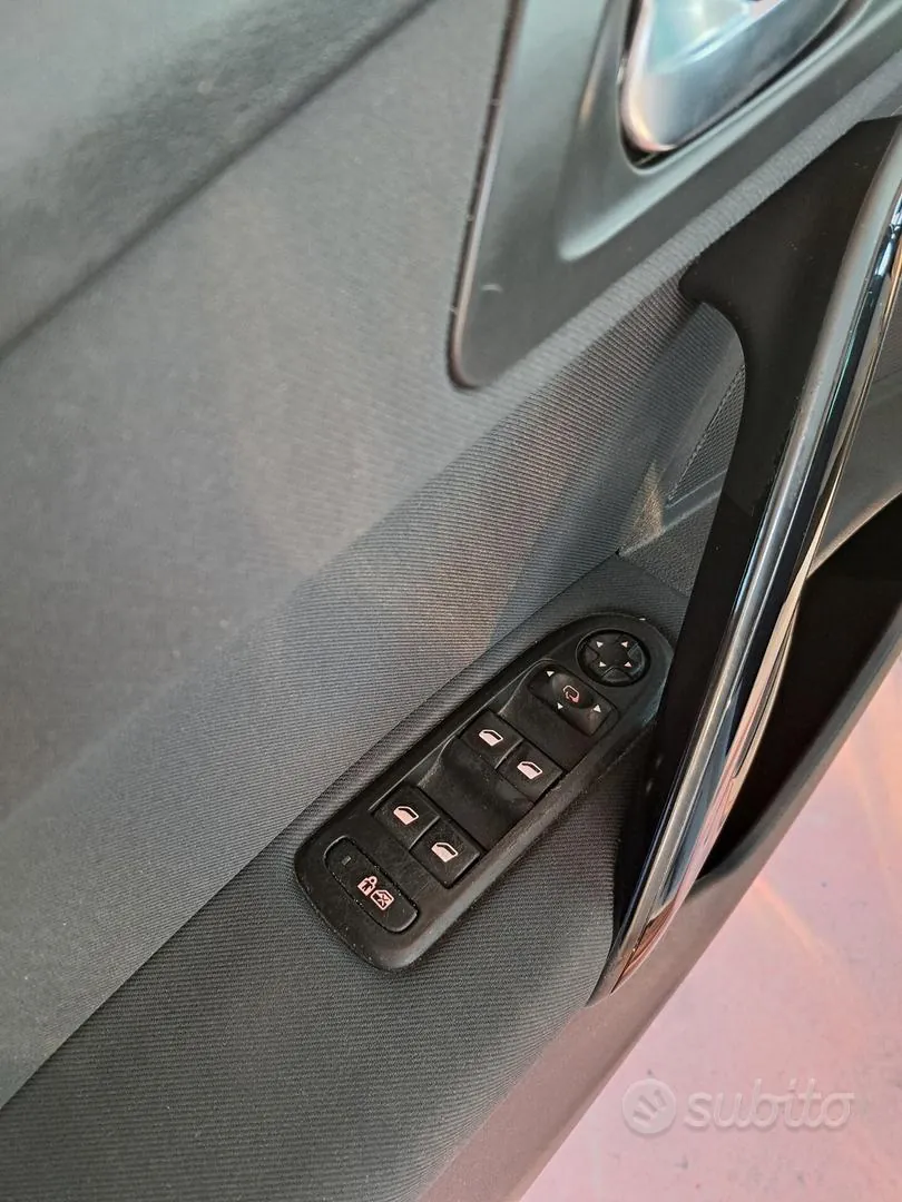Peugeot 508 2012 photo 3