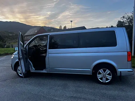 Volkswagen Caravelle 2023 photo 3