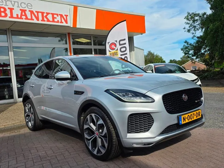 Jaguar E-Pace 2018 photo 3