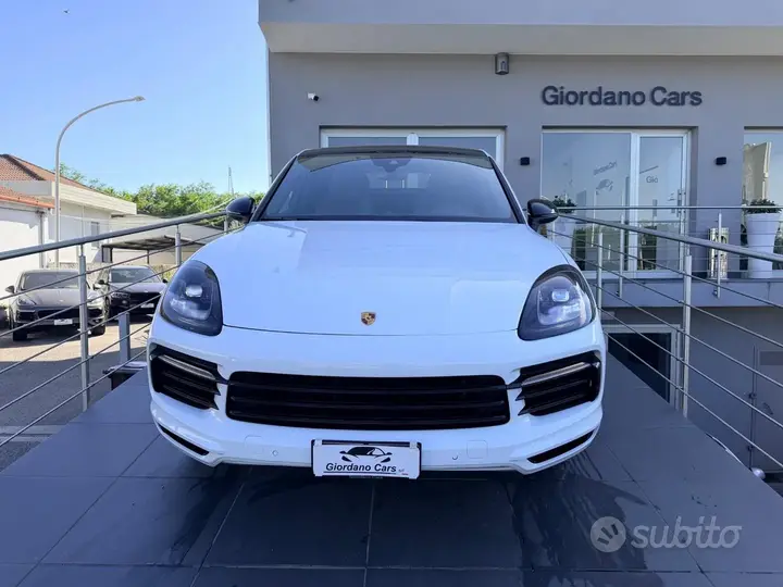 Porsche Cayenne 2021 photo 2