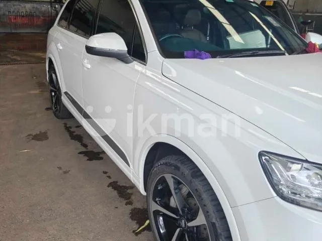 Audi Q7 2017 photo 5