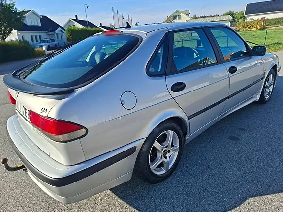 Saab 9-3 2002 photo 2