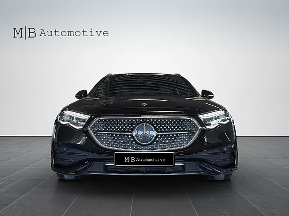 Mercedes-Benz E300 De 2026 photo 2