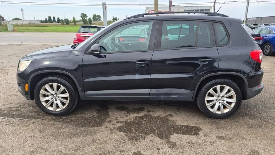 Volkswagen Tiguan 2010 photo 2