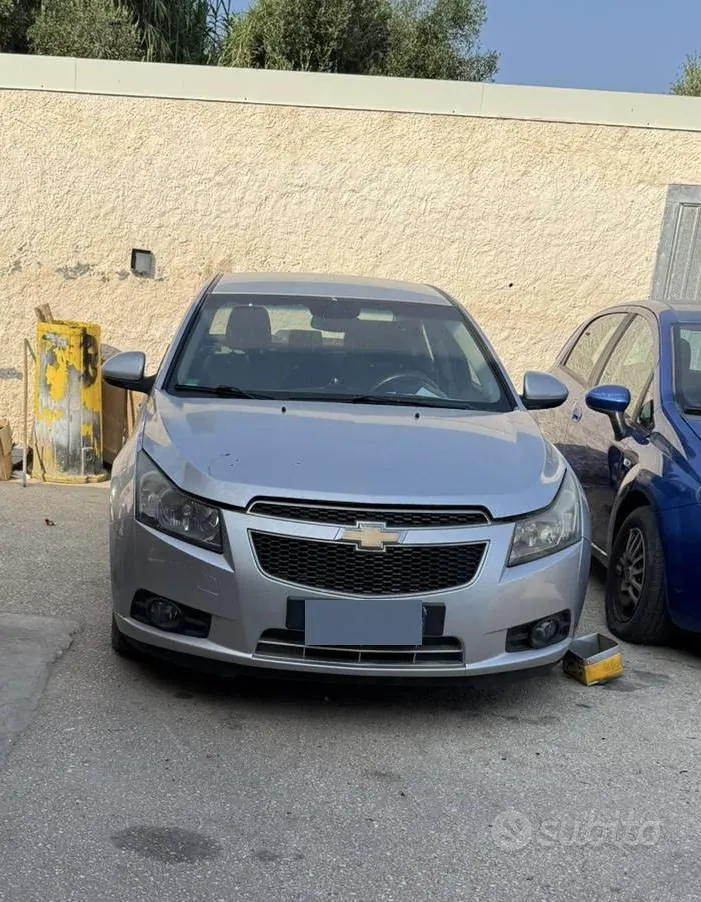 Chevrolet Cruze 2011 photo 2