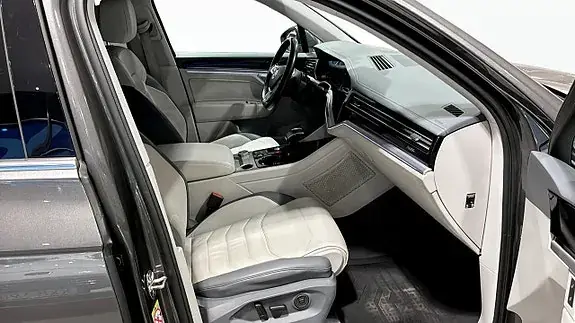 Volkswagen Touareg 2019 photo 3