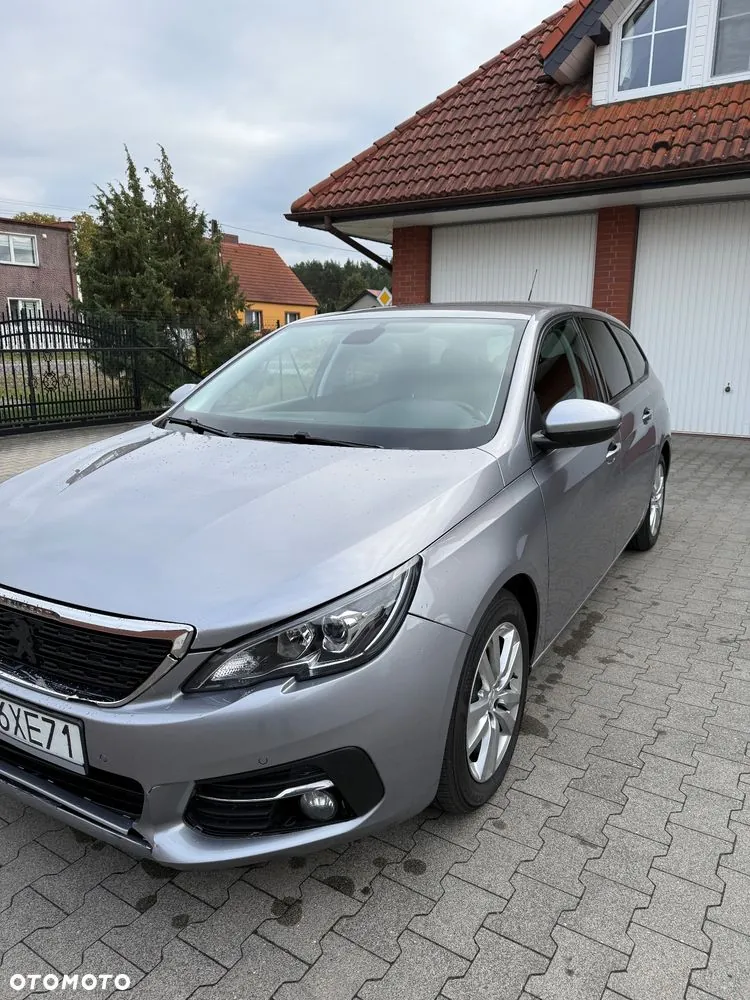 Peugeot 308 2018 photo 2