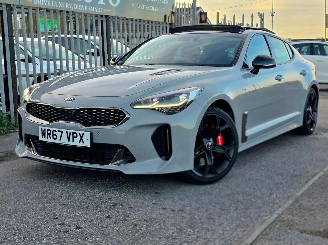 Kia Stinger 2017 photo 2