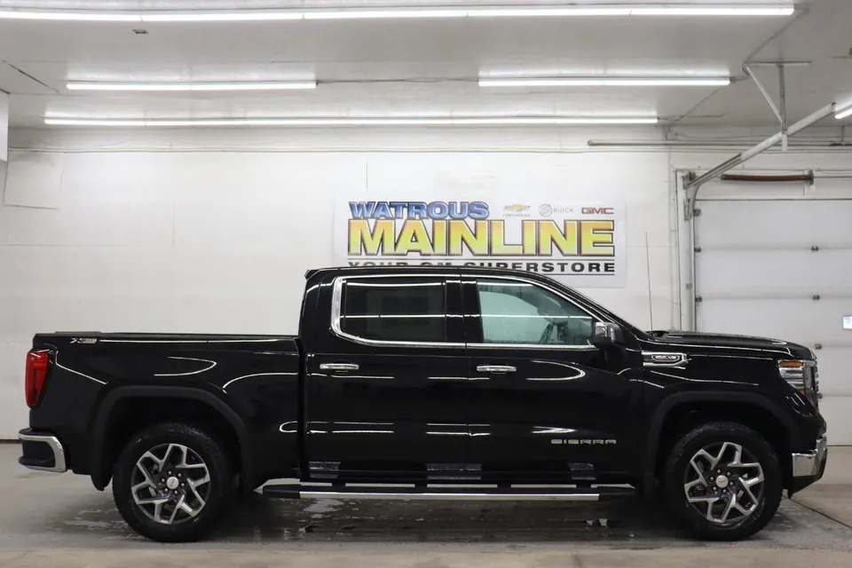 GMC Sierra 1500 2026 photo 2