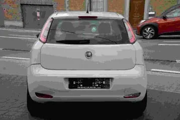 Fiat Punto 2012 photo 2