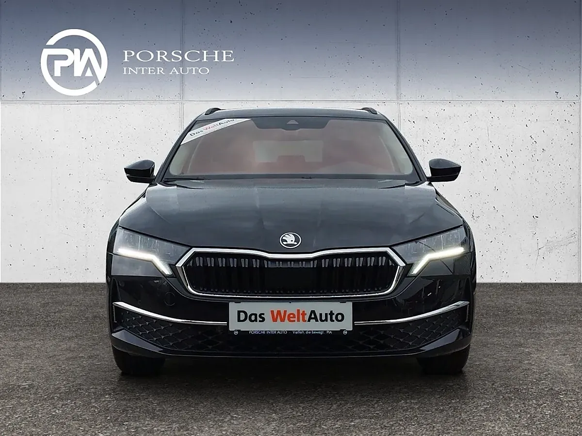 Skoda Octavia 2025 photo 2